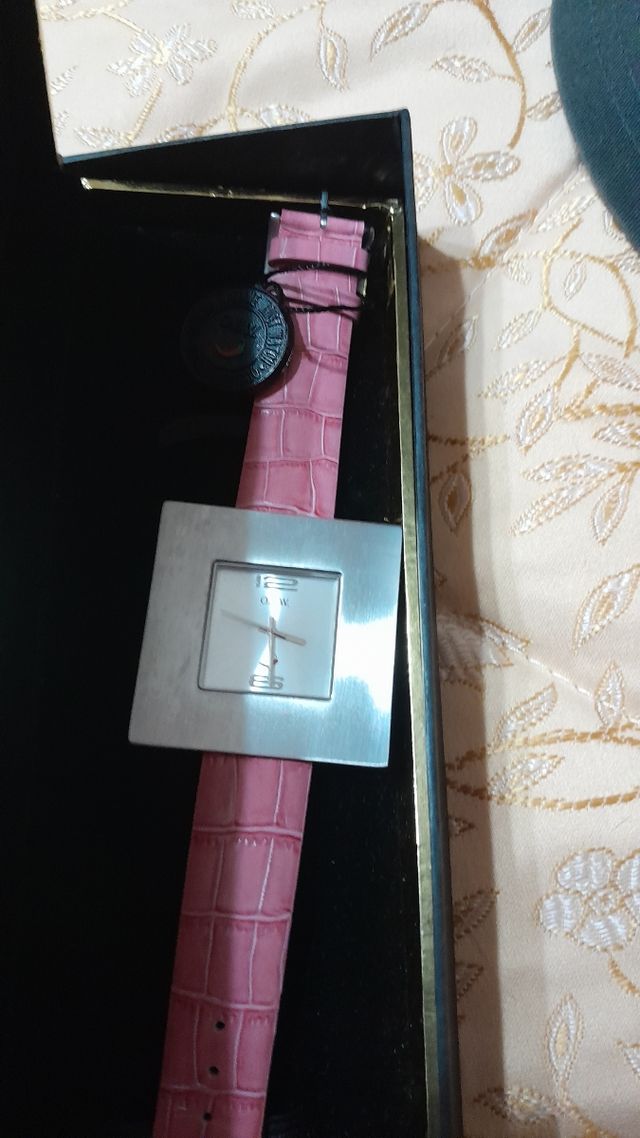 orologio da polso per donna particolare e giovanil