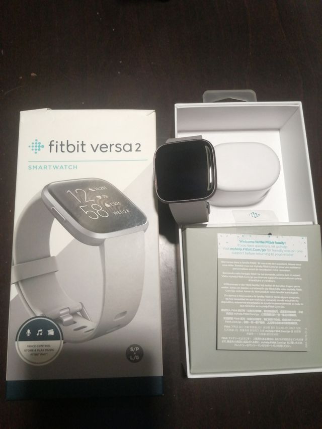 SmartWatch Fitbit Versa2 cinza.