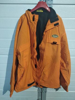 CHAQUETA naranja 