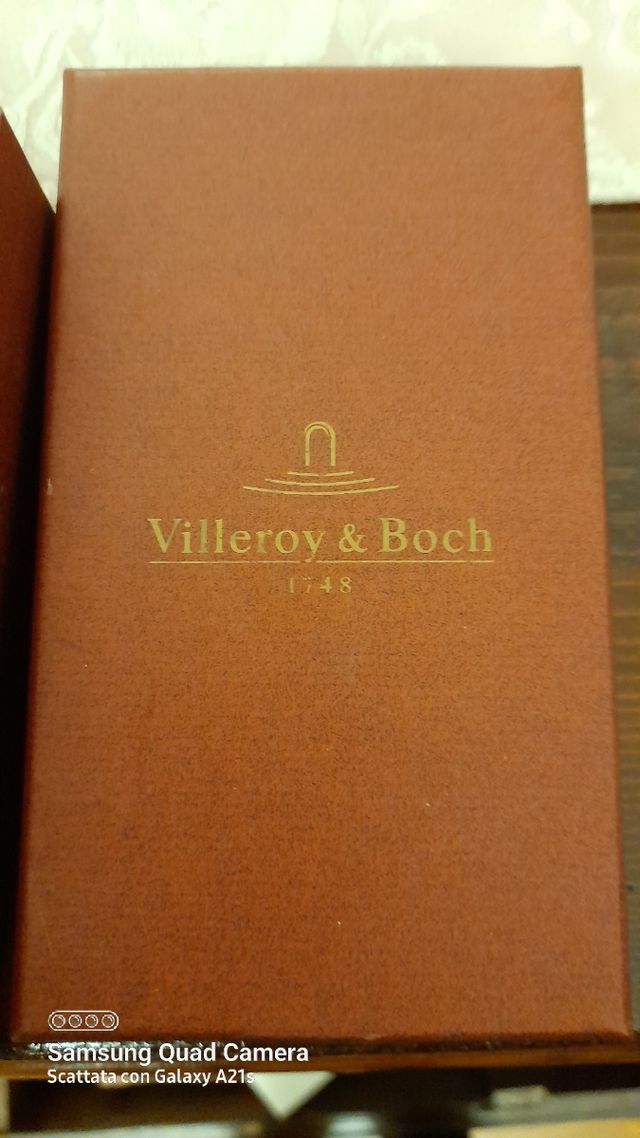 Statuetta in porcellana