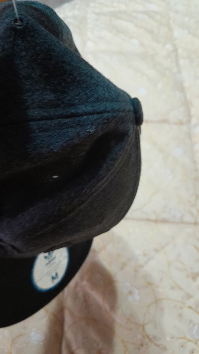 capellino uomo colore grigio scuro size M