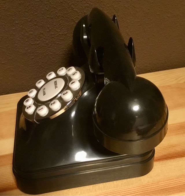 Teléfono antiguo