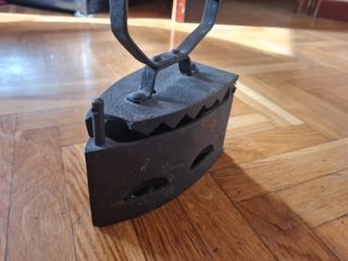 plancha de carbón antigua