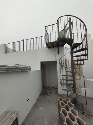 Escalera metálica