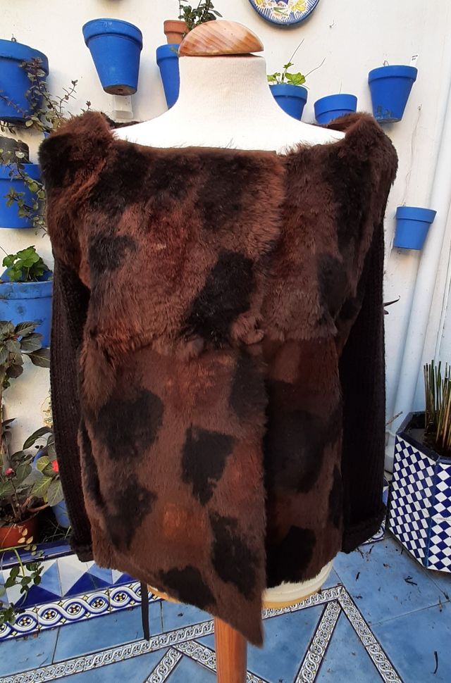 Rebeca de piel combinada con lana