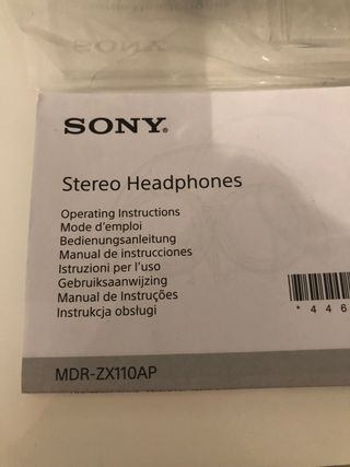 Auriculares sony blancos modelo MDR-ZX110AP