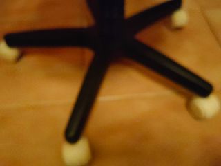 Silla de oficina blanca