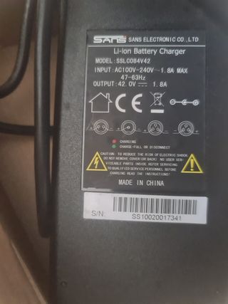 Cargador para Patinete