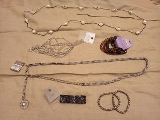 Lote de bisutería sin estrenar