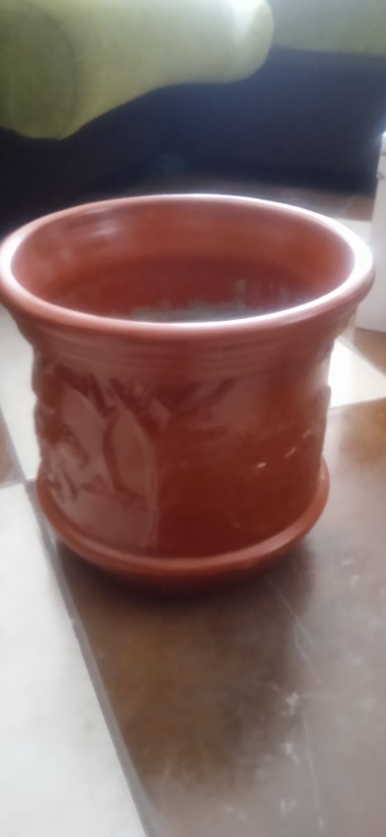 Maceteros cerámicos pack de dos 30€.