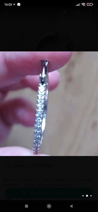 Pendientes de plata de ley y circonitas.Muy bonito