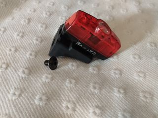 Acessório Selim Brompton para Luz Traseira CatEye