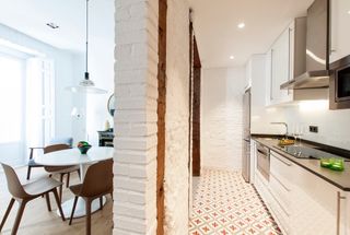 Manitas -best handy man  Malaga Barcelona