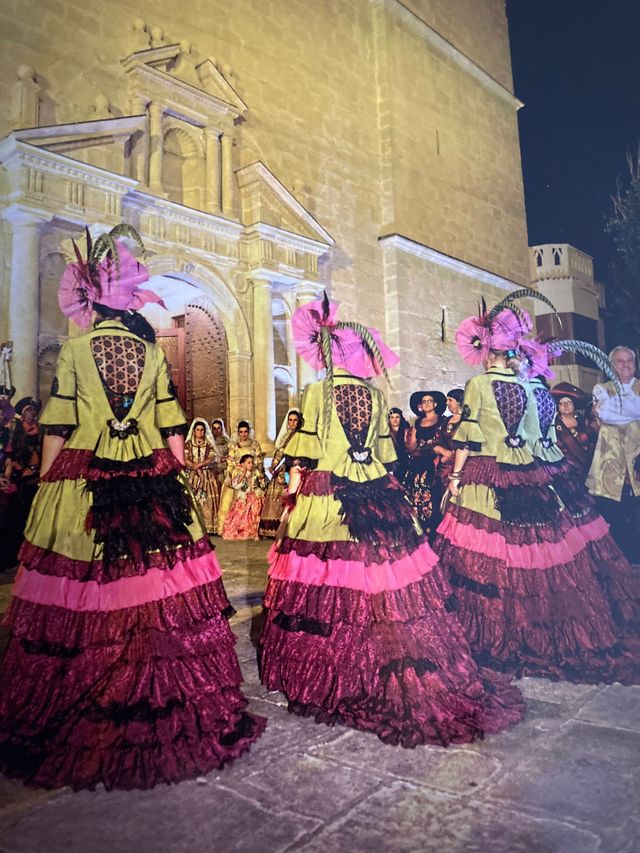 Traje para capitanías o abanderadas 