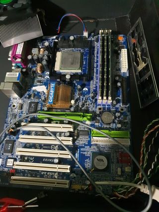 placa base antigua gigabyte