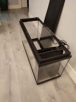 Acuario 80x30x45 con luz