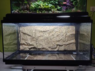 Acuario 80x30x45 con luz