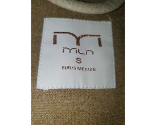 Sobrecamisa marca Milano, color beige, marrón clar