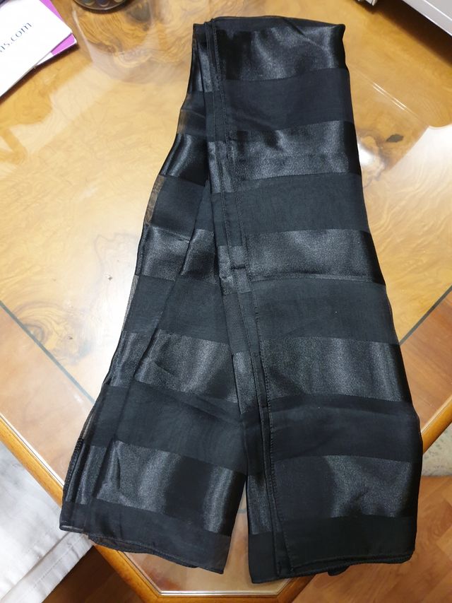 Fular negro de vestir