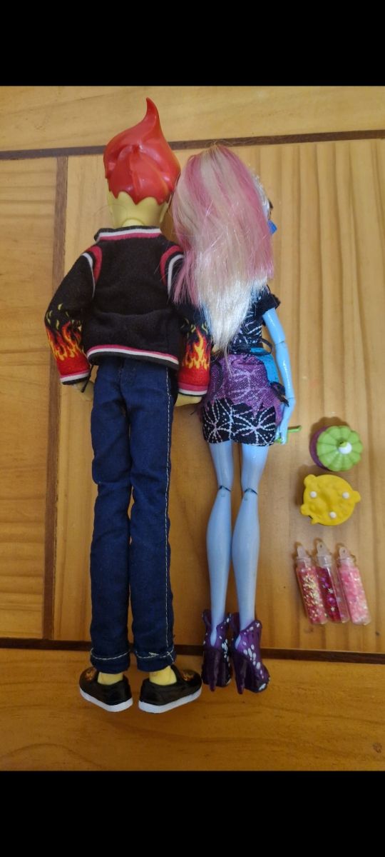 MONSTER HIGH HEATH BUMS Y ABBY ABOMINABLE