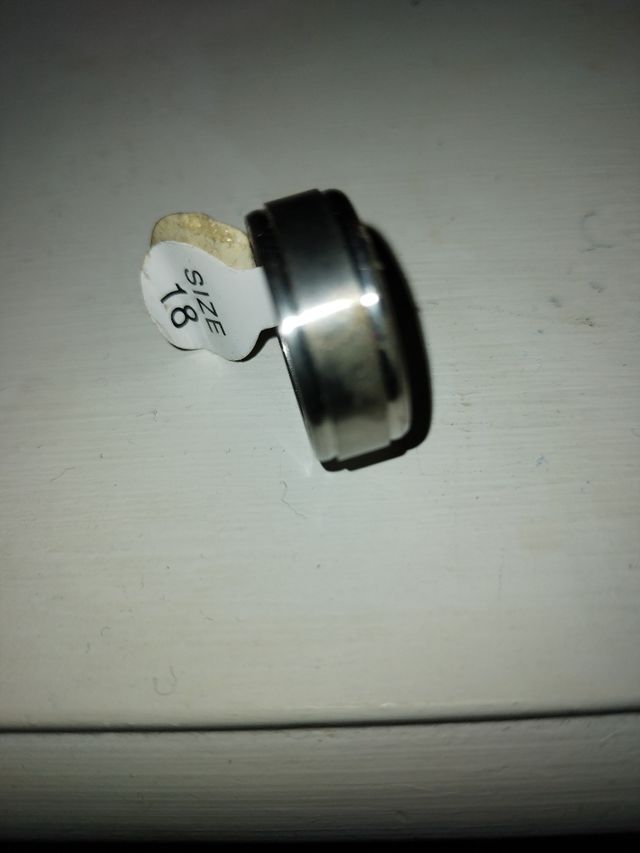 tengo bisutería de acero a 2 euros