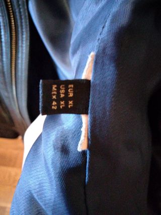 chaqueta cuero Massimo Dutti talla 42