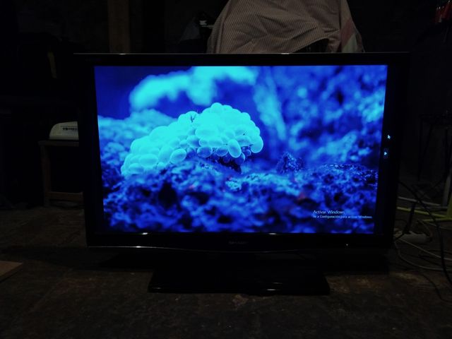 TV 42" SHARP AQUOS LC-42X20E