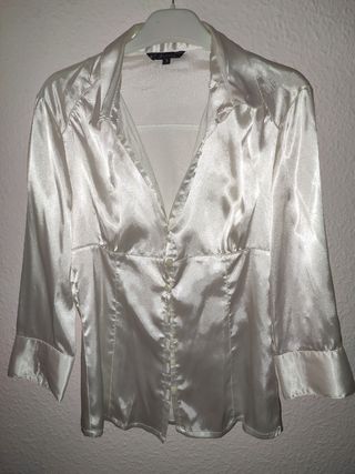 Camisa satinada blanca Stradivarius