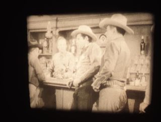 EMBOSCADA EN LAS COLINAS-SUPER 8MM