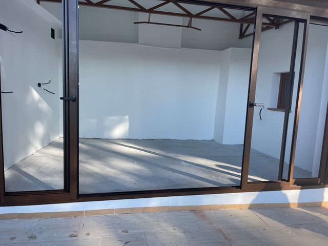 INSTALACIONES DE CESPED, LOSETAS DE VARIAS MEDIDAS