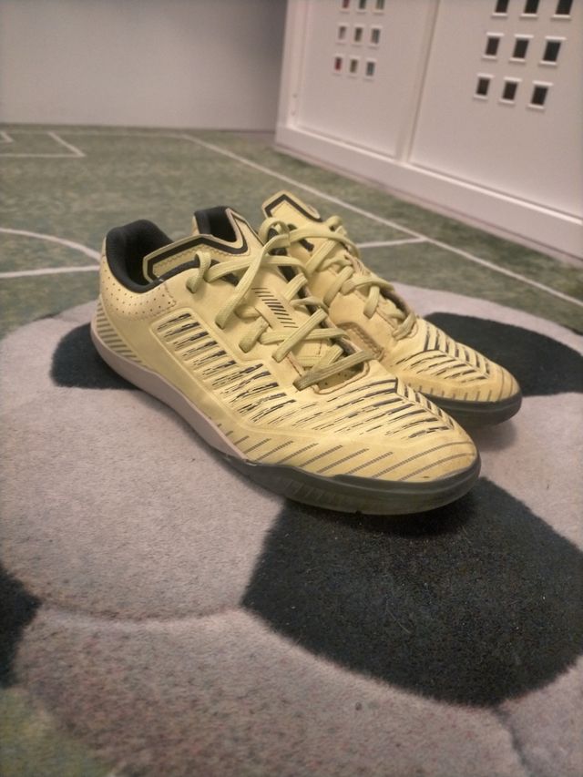Botas bambas fútbol sala amarillas talla 36