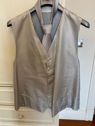 corbata ceremonia y chaleco 