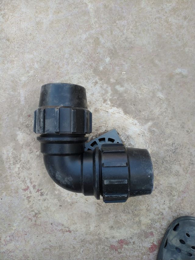 Polietileno codo 63 - 2"