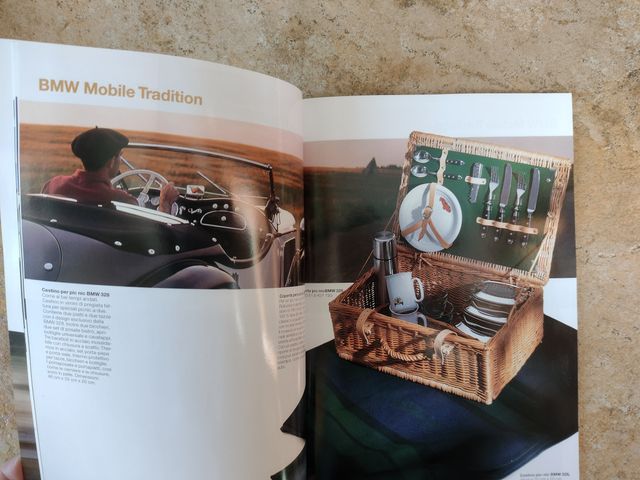 DEPLIANT BMW MOBILE TRADITION Folleto Folheto