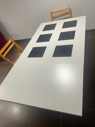 Mesa de comedor blanca