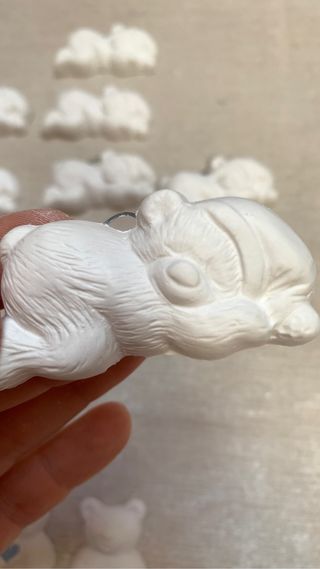 Sette orsetti di gesso profumati