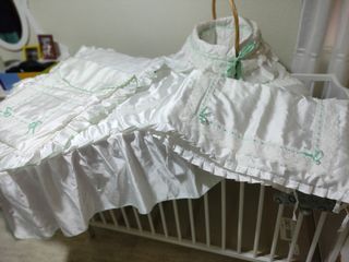 Colcha de cuna, saco carro, cesta aseo, ARTESANÍA