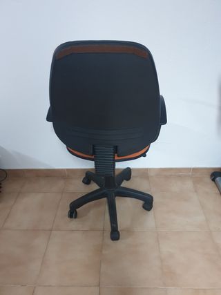 Silla de oficina.