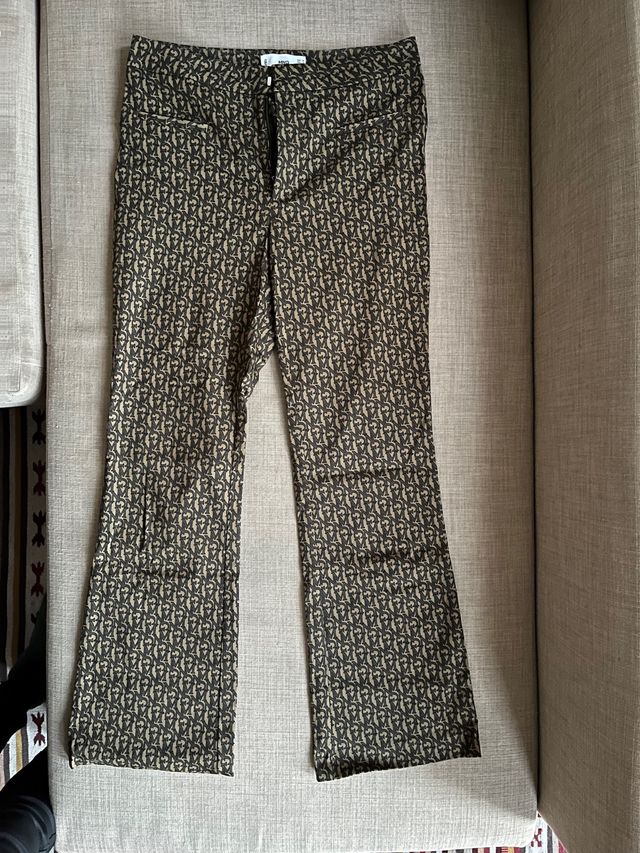 Pantalón flare estampado Mango