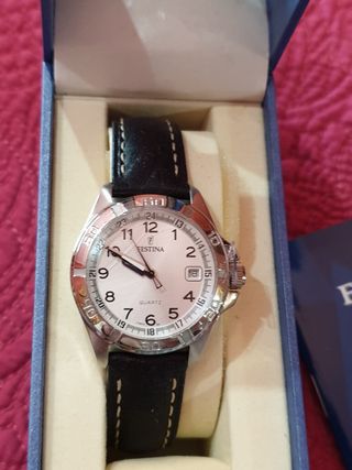RELOJ