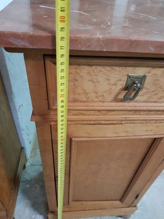 due comodini antichi