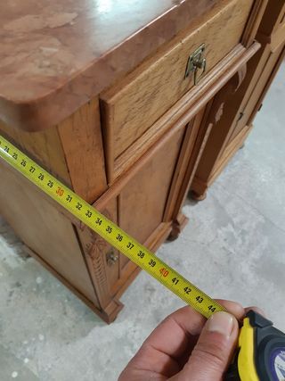 due comodini antichi