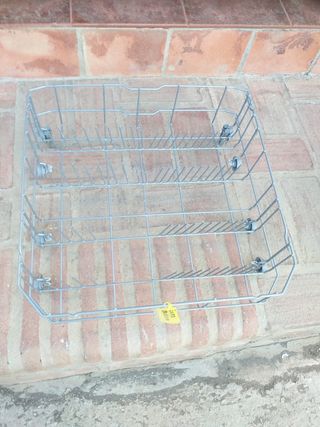 Carros de lavavajillas BEKO 0,60 cm