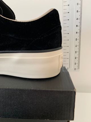 Zapatillas piel Converse a estrenar