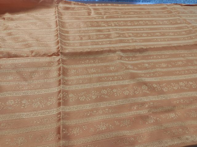 Pañolón, manta fallera