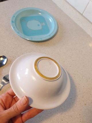 Plato termo bebé + vajilla infantil Jané