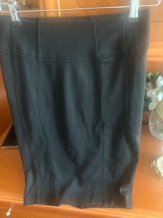 Falda tubo negra formula Joven