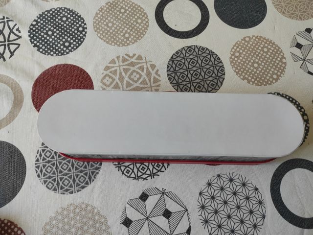 caja alargada cartón