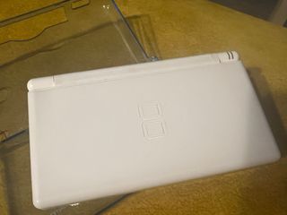 Nintendo DS lite
