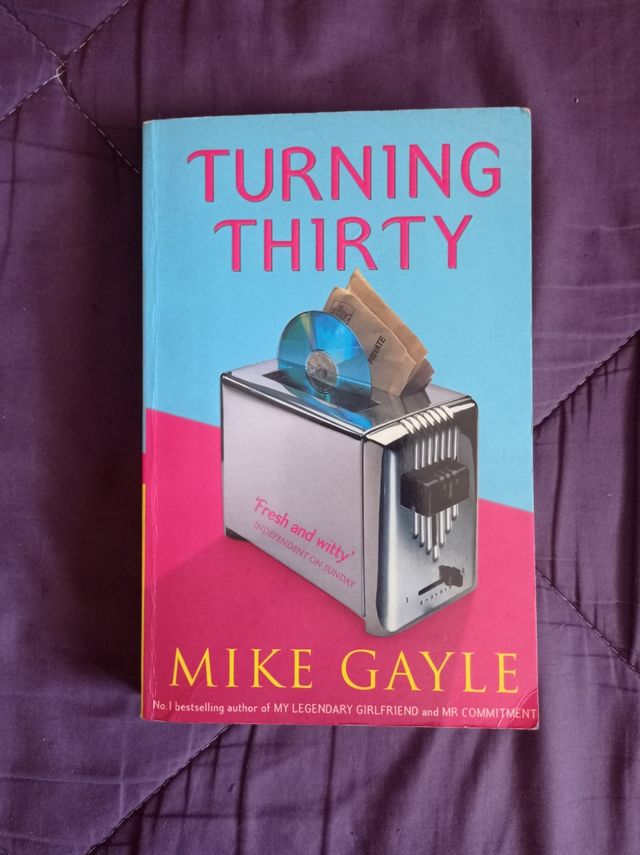 Libro Turning Thirty